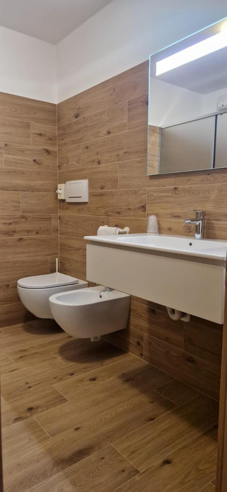 Hotel Villa Jolanda Ziano di Fiemme Kültér fotó